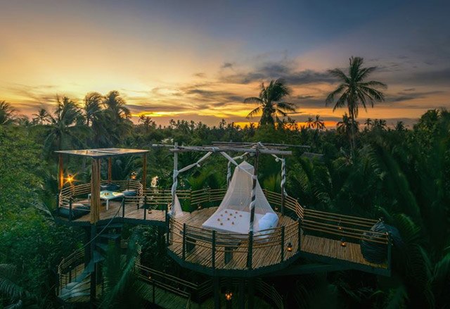 http://bk.asia-city.com/travel/news/top-10-thailands-charming-earthy-hotels