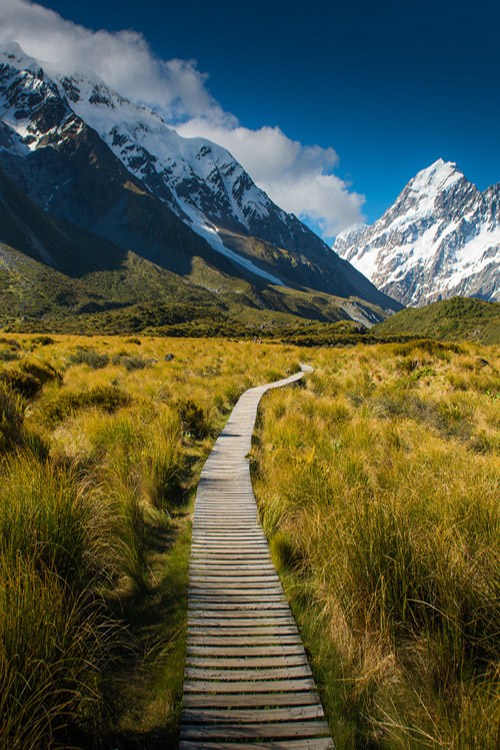 http://etherealvistas.com/post/65761395625/road-to-mt-cook-new-zealand-by-preedee
